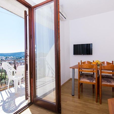 Apartments Jozic เซเกต วรันยีชา ภายนอก รูปภาพ