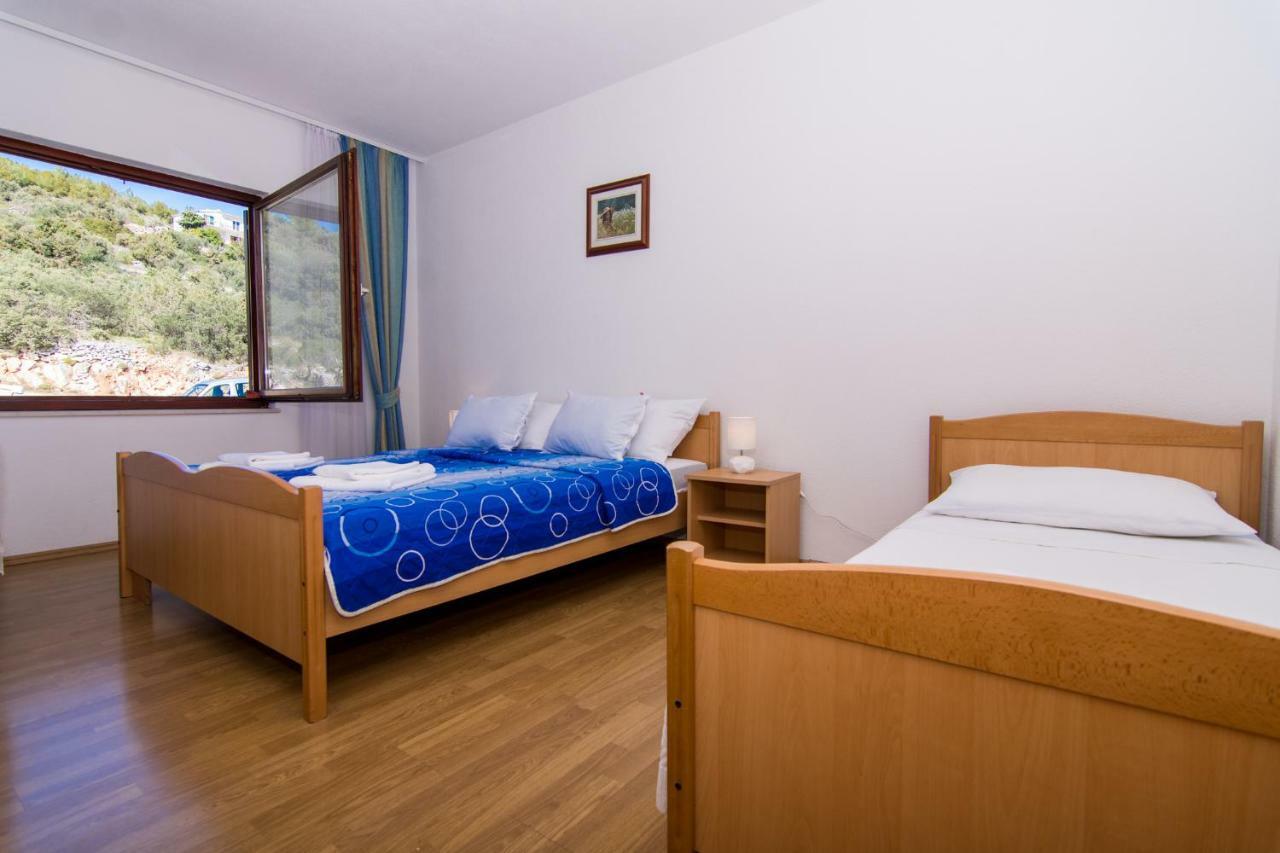 Apartments Jozic เซเกต วรันยีชา ภายนอก รูปภาพ