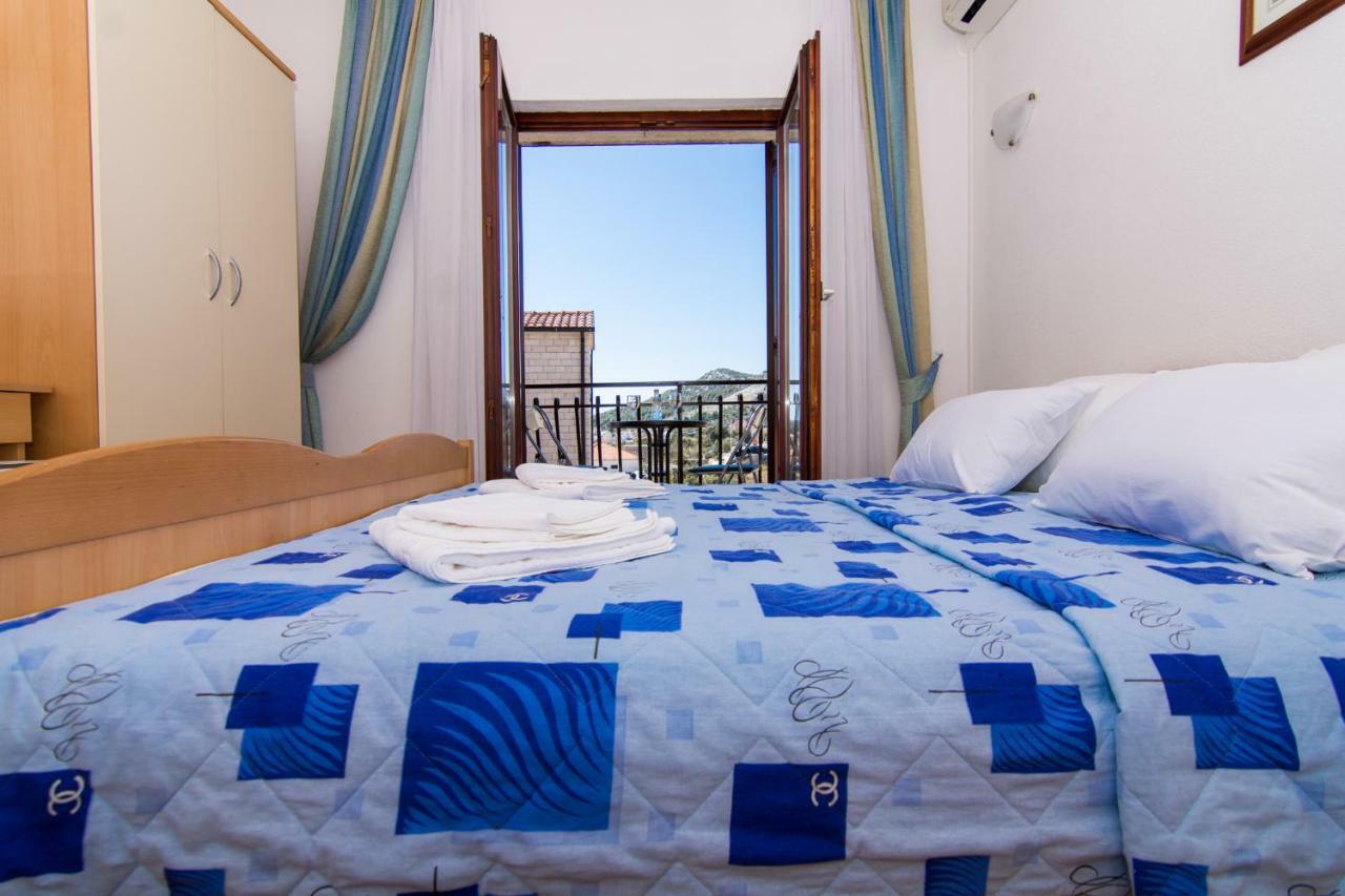 Apartments Jozic เซเกต วรันยีชา ภายนอก รูปภาพ