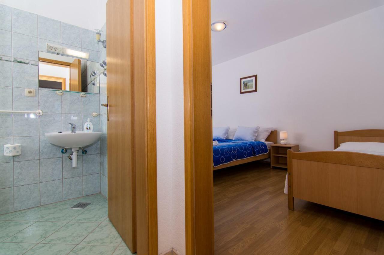 Apartments Jozic เซเกต วรันยีชา ภายนอก รูปภาพ